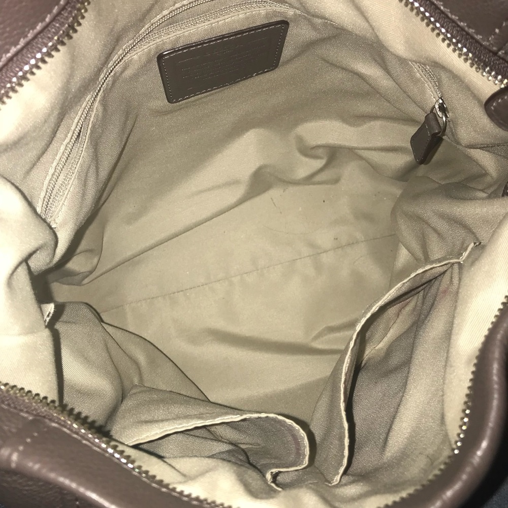 Coach purse - Picture 2 of 2